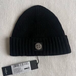 NWT Stone Island Cashmere Wool Black Knit Beanie